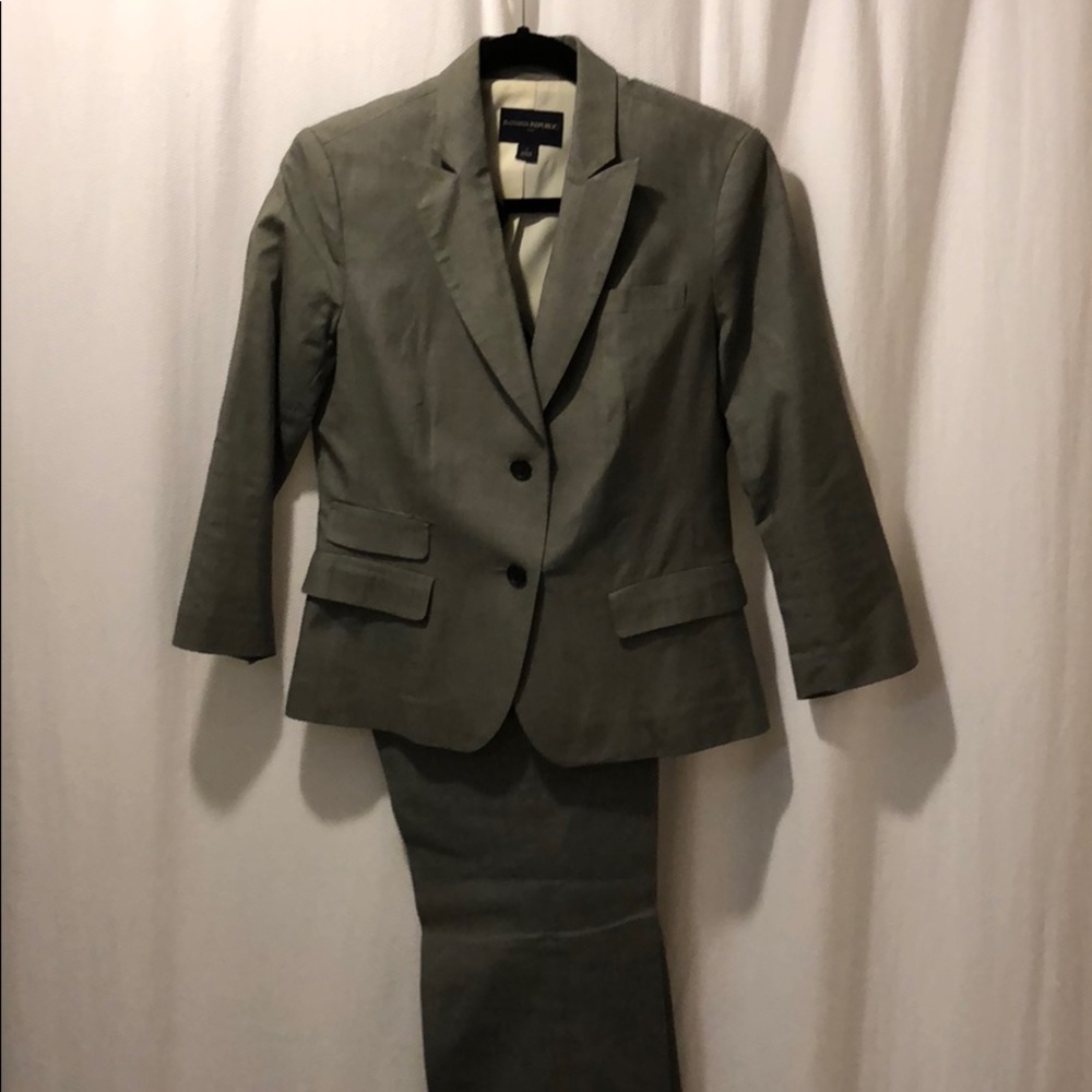Gray pant suit